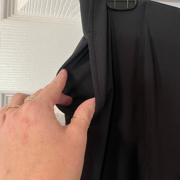 Old Navy, Women's High-Waisted PowerSoft Wide-Leg Pants, Black, Medium - Picture 3 of 6